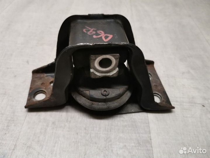 Опора двигателя правая Nissan Note E11 1.6 HR16DE
