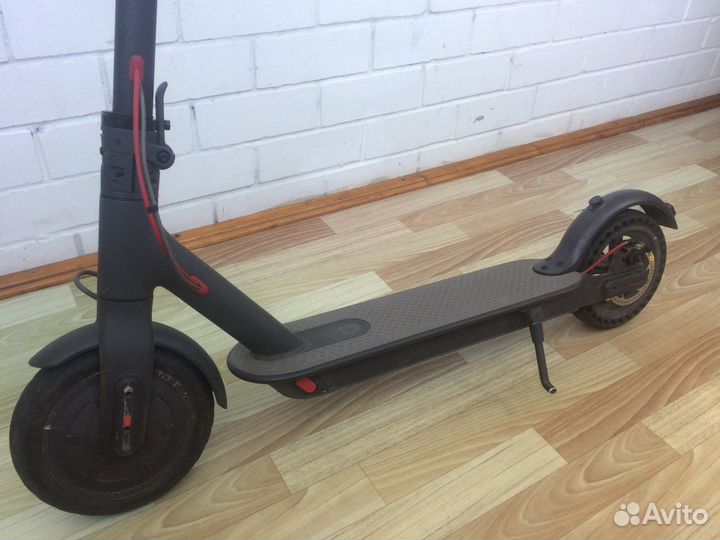 Электрический самокат Xiaomi M365