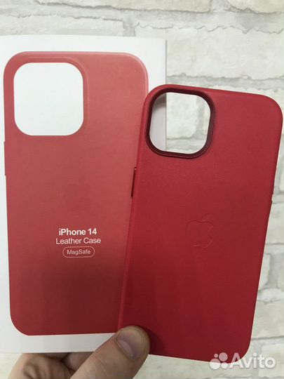 Кожаный чехол iPhone 14