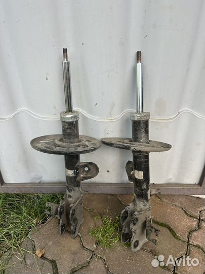 Амортизаторы перкдние infiniti qx60