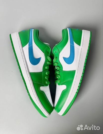 Кроссовки Air Jordan 1 Low Lucky Green оригинал