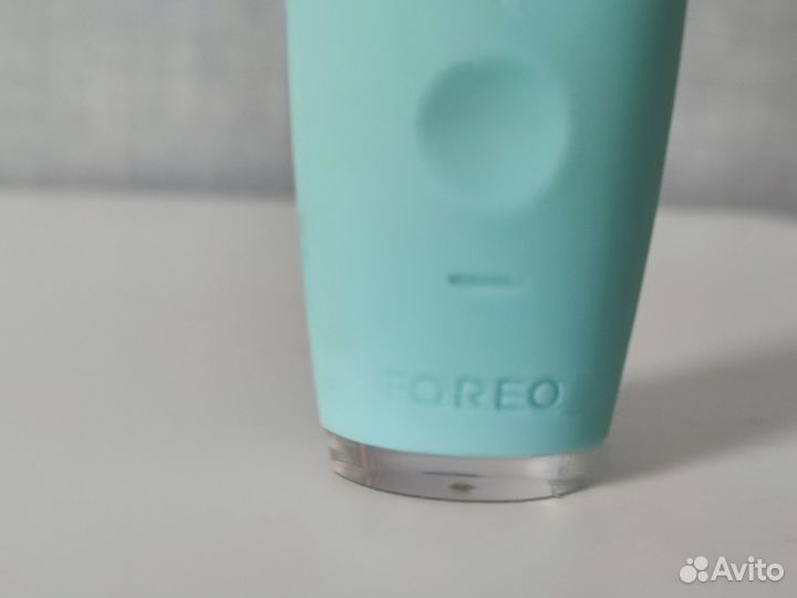 Foreo массажер придания сияния коже вокруг глаз