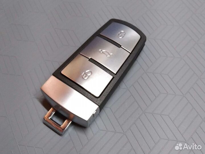 Ключ Фольксваген Пассат б6 в сборе с платой европа