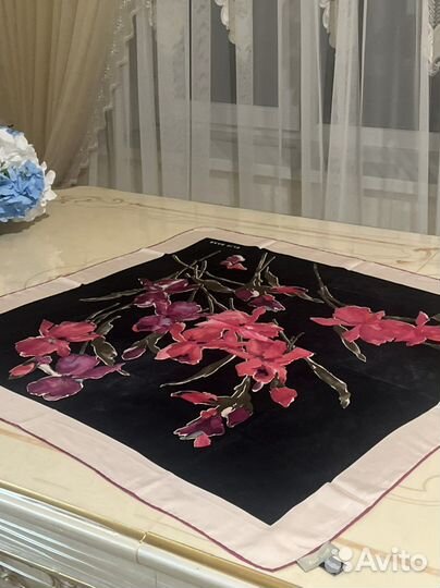 Шелковый платок Elie Saab