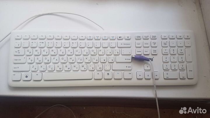 Монитор LG flatron E2242C-BNA и монитор 48см W194S