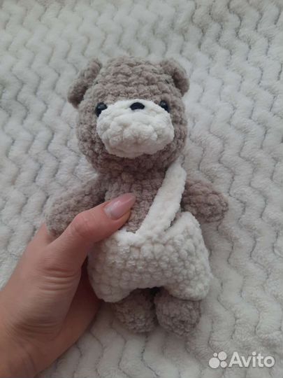 Вязаный медвежонок