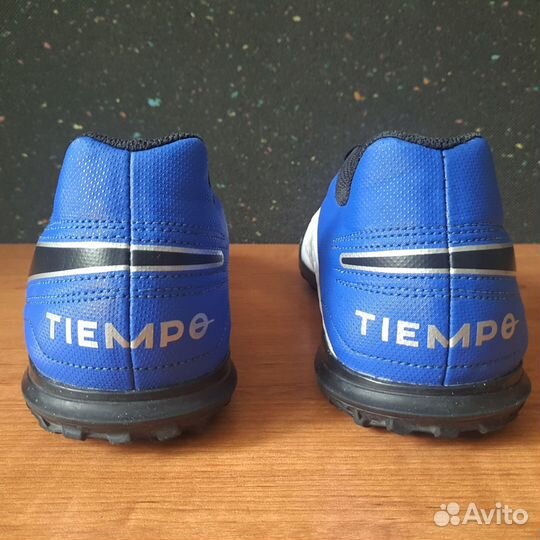 40.5) Бутсы / Сороконожки Nike Tiempo Legend 8