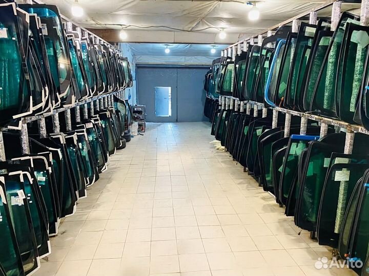 Лобовое стекло honda legend 2007-12