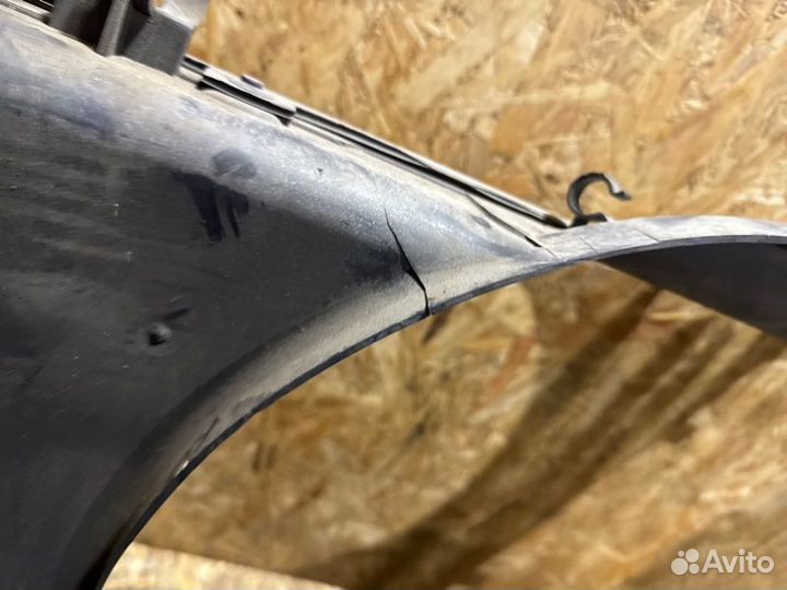 Диффузор радиатора Mercedes Vito 639 2.2 CDI 2010