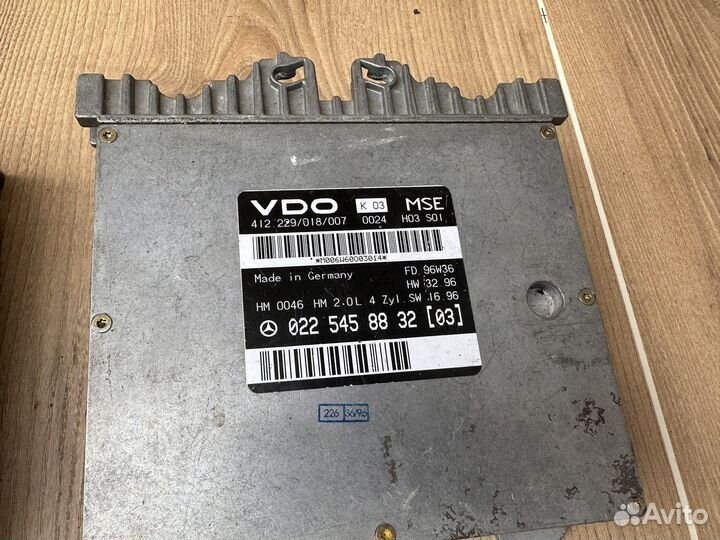 Блок управления двигателем м111 2.2 w124 м104 2.8