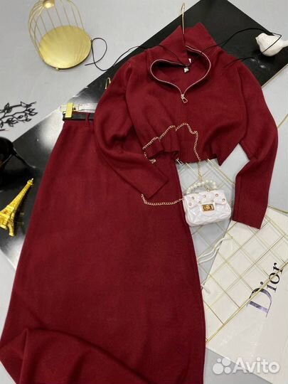 Трикотажный костюм женский двойка с юбкой