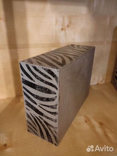 Комод для украшений