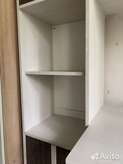 Рабочий стол для школьника