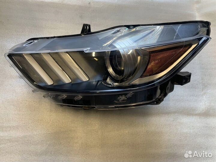 Ford Mustang фара