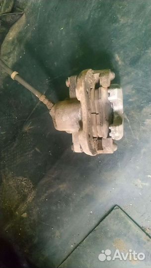 Суппорт правый передний на Оку ваз 1111