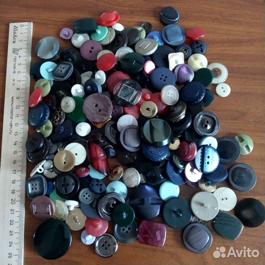 Пуговицы новые