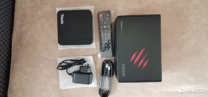 Android tv box Tanix W2