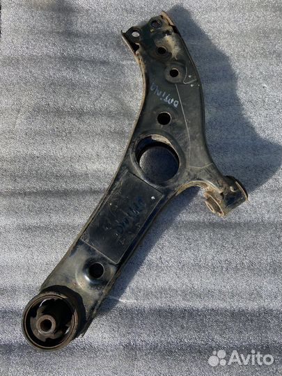Рычаг правый Kia Optima III (пробег 12т.км)