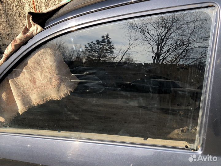 Стекло двери левое,правое Хендай Гетц купе