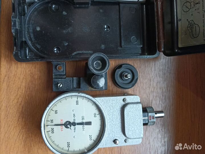 Тахометр ио-30,ссср