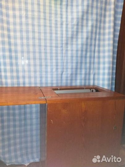 Швейная машина Чайка 2