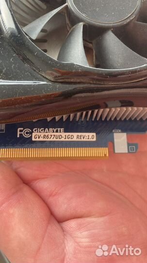 Видеокарта AMD Radeon HD 6770 1GB