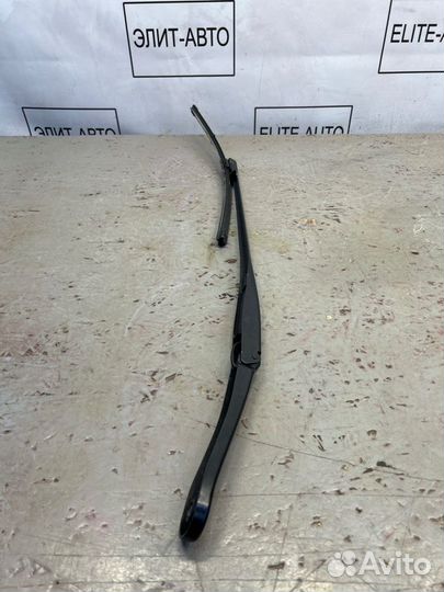 Поводок дворника правый Bmw 5 G30 2.0 2021