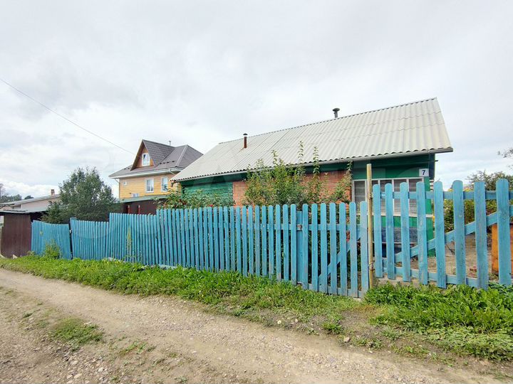 Дом 48 м² на участке 8 сот.