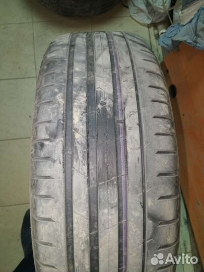 Nokian Tyres Hakka Black 2 SUV 235/55 R20 102Y