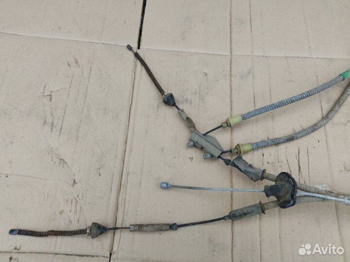 Трос ручника Ford Focus 1 седан 1.8 eudk 2004