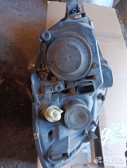 Фара на skoda fabia