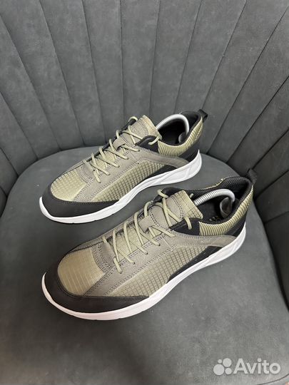 Кроссовки Geox 43 р оригинал