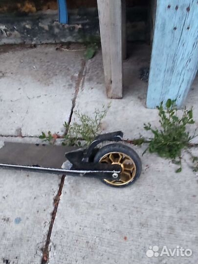 Трюковой самокат