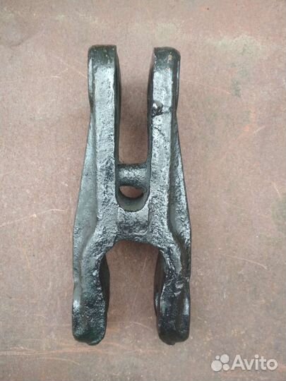 Серьга для трактора