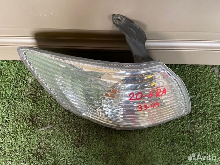 Габарит передний правый Toyota Camry Gracia MCV21