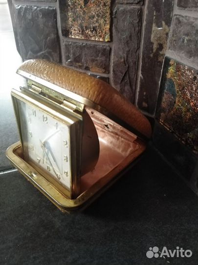 Настольные часы. Дорожные