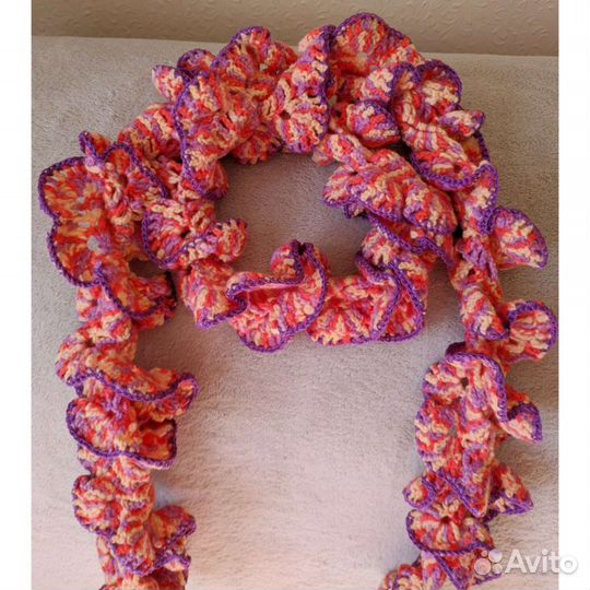Новый яркий шарф ручной работы 