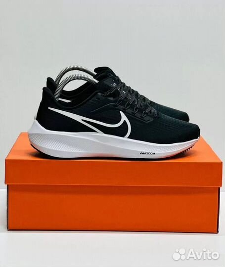 Беговые спортивные кроссовки Nike Air Zoom Pegasus