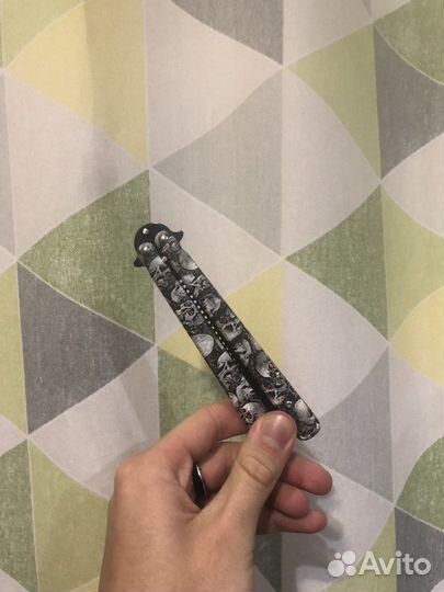 Нож бабочка расческа