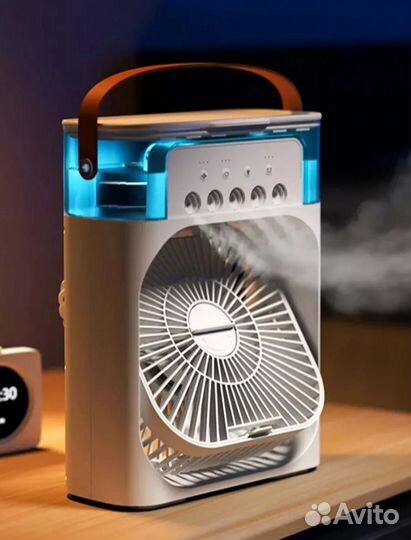 Вентилятор настольный мини с увлажнителем воздуха