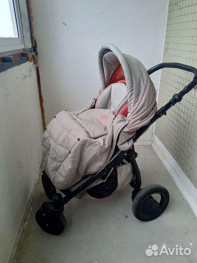 Прогулочная коляска zippy sport