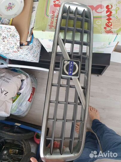 Решётка радиатора Volvo XC90 дорест