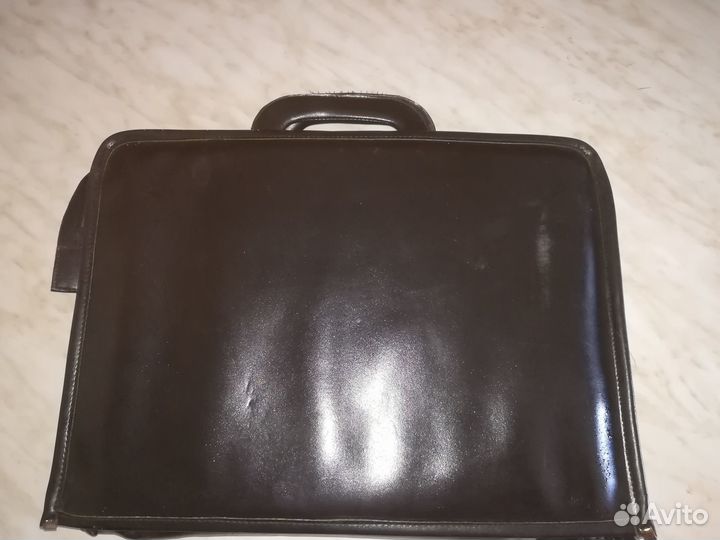 Бронированный портфель-папка