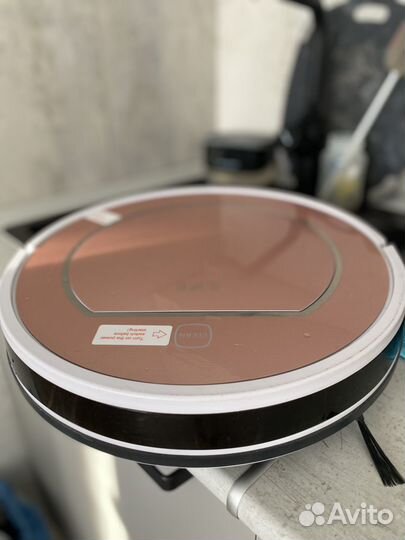 Робот-пылесос ilife V7s Plus