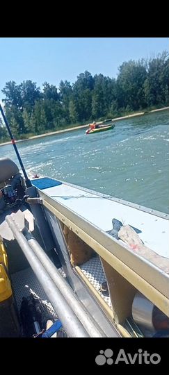 Лодка Днепр