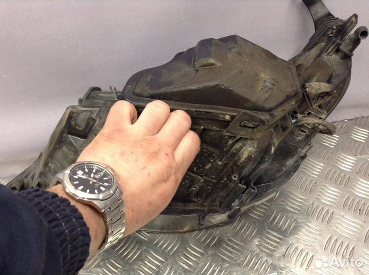 Фара правая BMW 5 E60/E61 2005