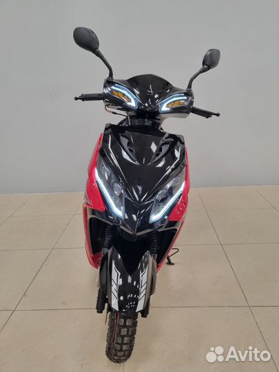 Скутер Мотомир Spark 125 куб(по документам 49.9)