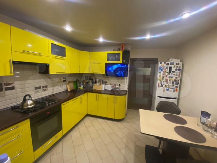 2-к. квартира, 57 м², 5/9 эт.