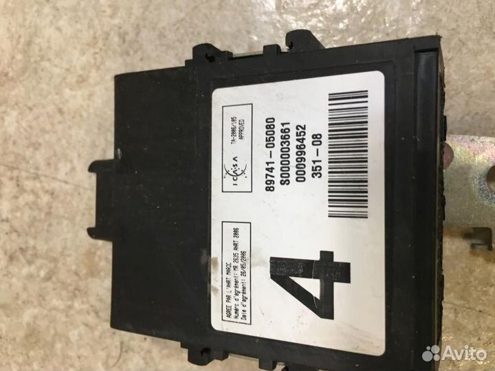 Блок управления дверями Toyota Avensis T270 ZRT271