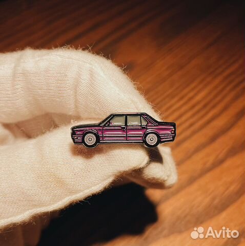 BMW E28 M5 значок pin